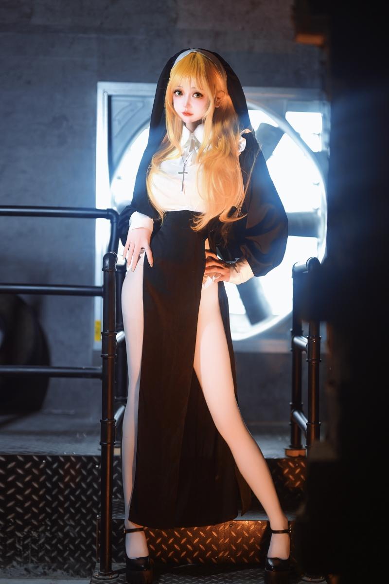 莱可Raika 作品合集 [4套][持续更新]【电鸽游戏女主 cos】