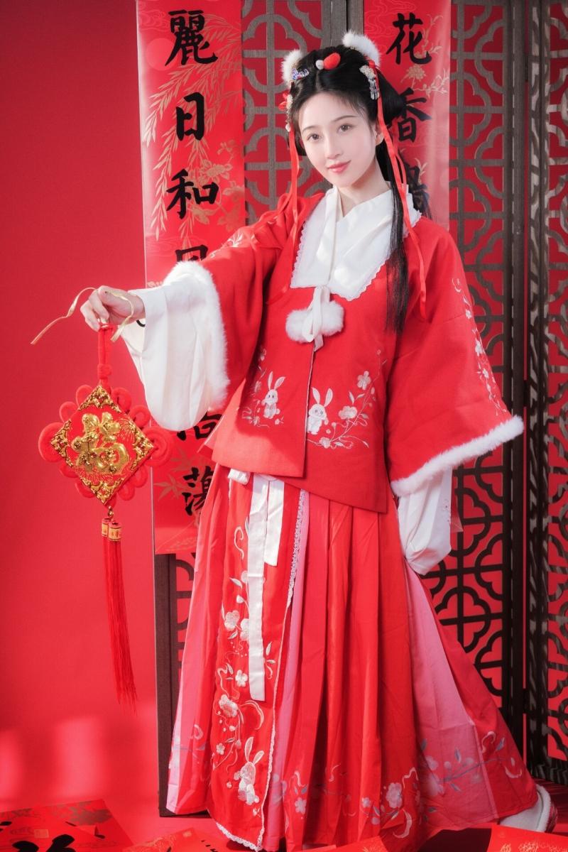 年年Nnian 作品合集[130套][持续更新]【电鸽cos 外景拍摄】