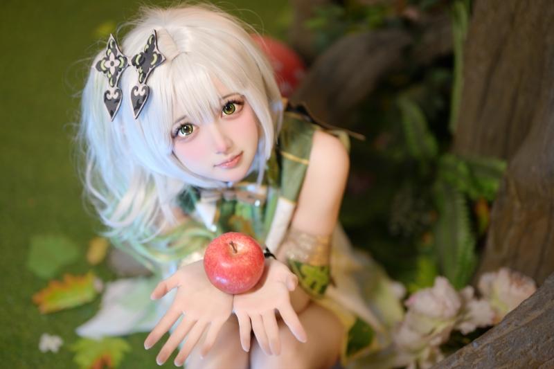 莱可Raika 作品合集 [4套][持续更新]【电鸽游戏女主 cos】