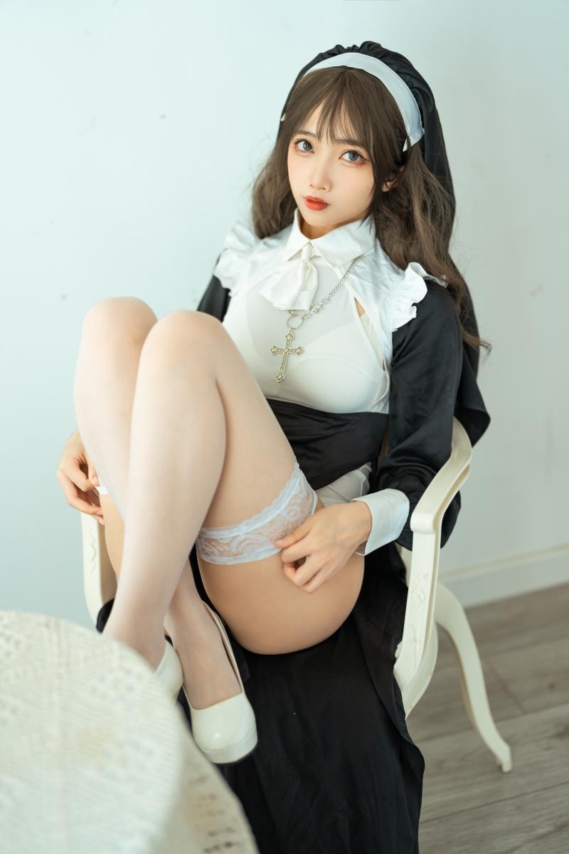 杏仁曲奇 作品合集 [16套][持续更新]【电鸽二次元高清 cos 】